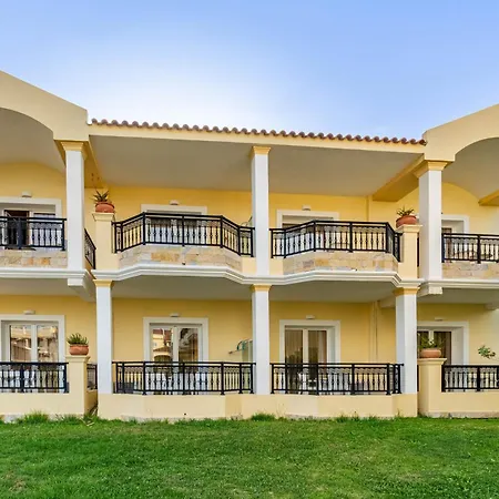 Kosmos St2 In Agios Stefanos 4*